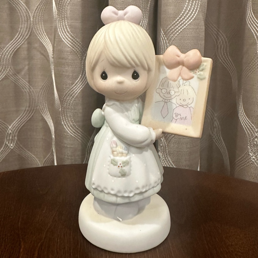 Precious Moments Last Forever “To A Very Special Mom & Dad” Figurine
